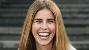 Achieve a Stunning Smile with Natural Looking Veneers