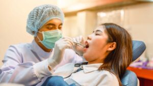 How Urgent Dental Care Can Prevent Worse Dental Problems