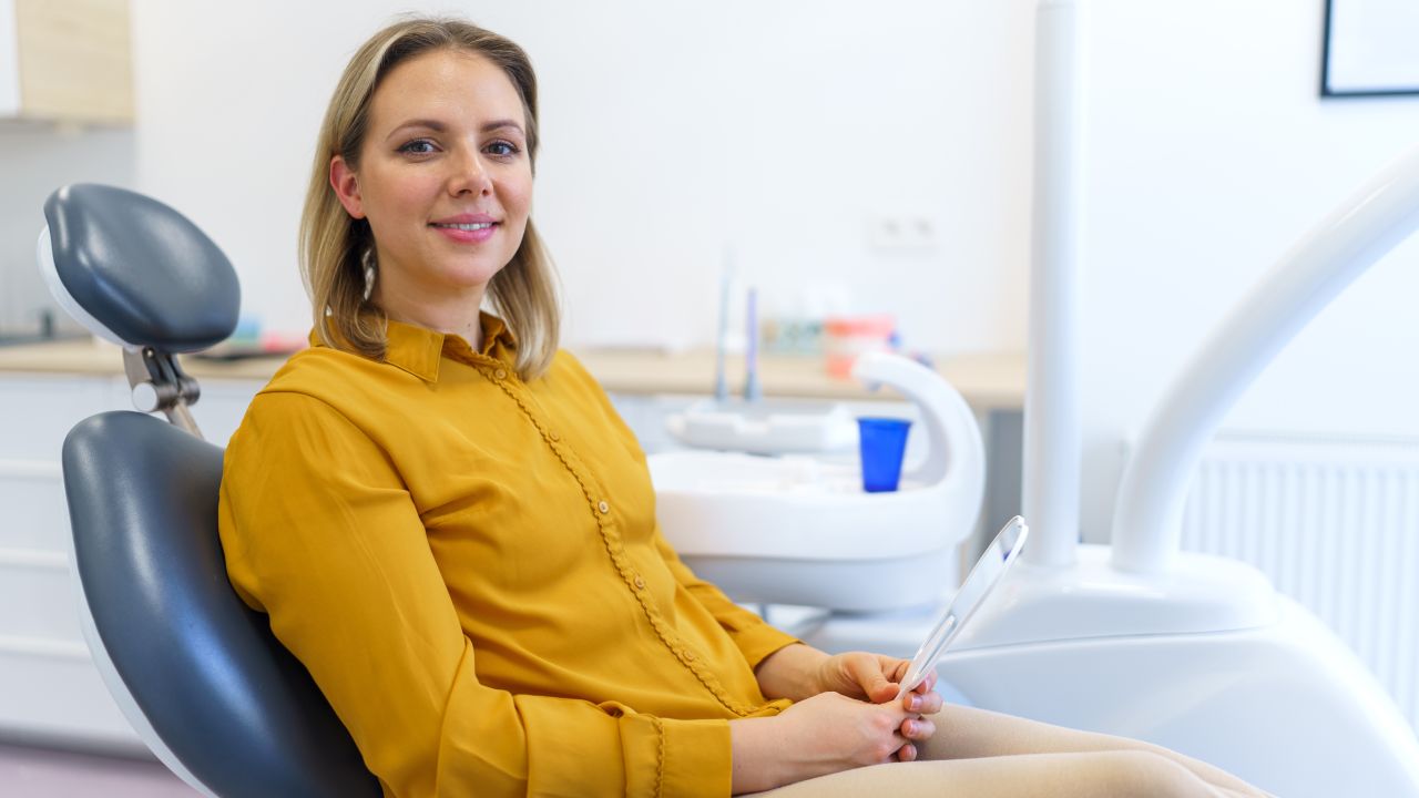 How a Routine Dental Checkup Stops Problems Early