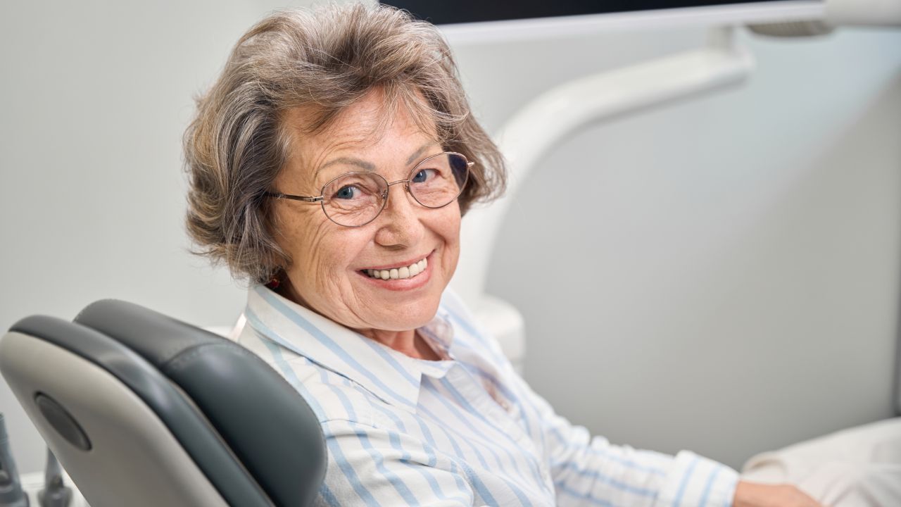 What to Expect When You Visit a Full Mouth Reconstruction Dentist